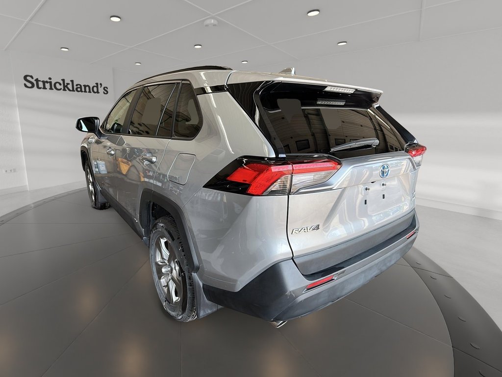 2024 Toyota RAV4 Hybrid XLE AWD in Stratford, Ontario - 4 - w1024h768px