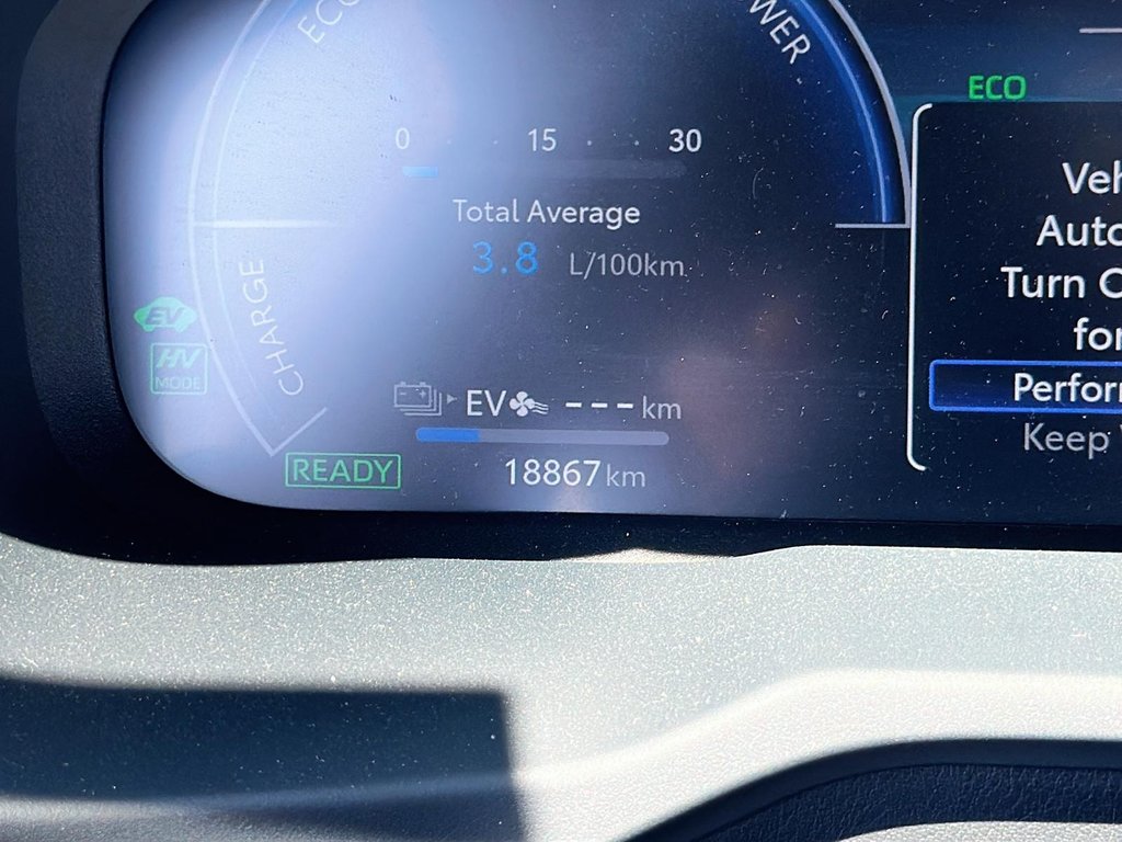2024 Toyota RAV4 Hybrid XSE AWD in Stratford, Ontario - 12 - w1024h768px