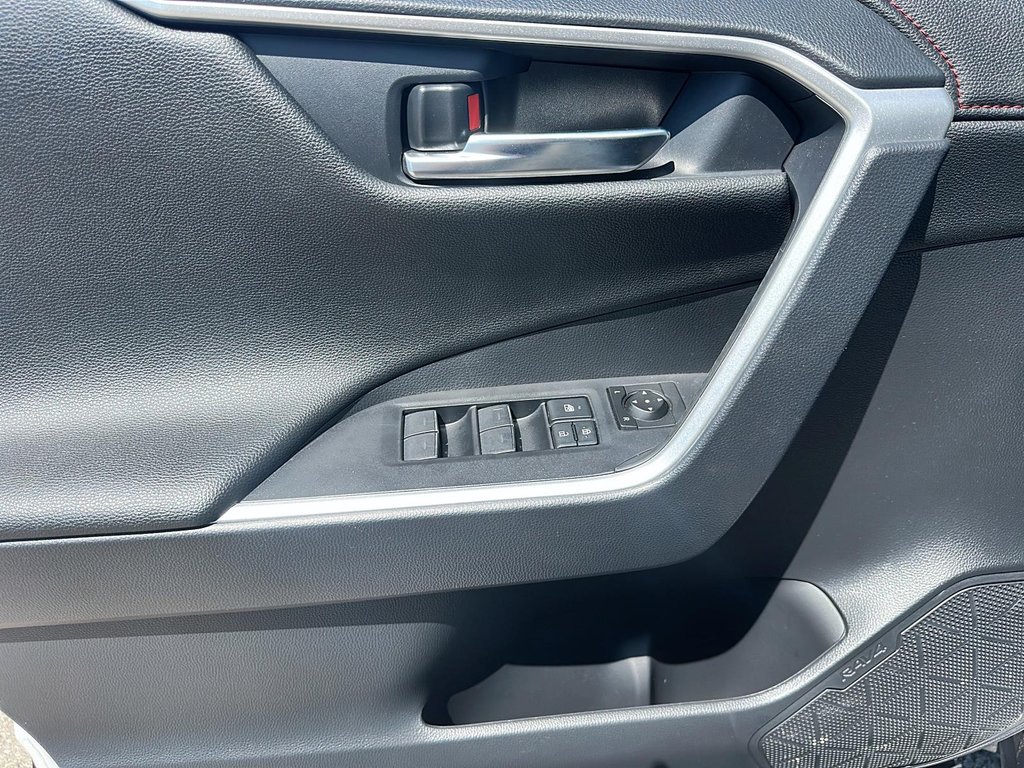 2024 Toyota RAV4 Hybrid XSE AWD in Stratford, Ontario - 10 - w1024h768px