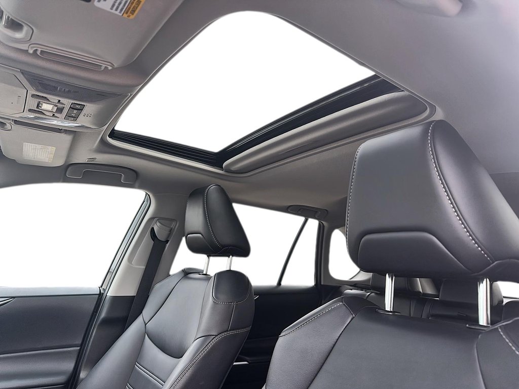 2025 Toyota RAV4 Hybrid XLE AWD in Stratford, Ontario - 16 - w1024h768px