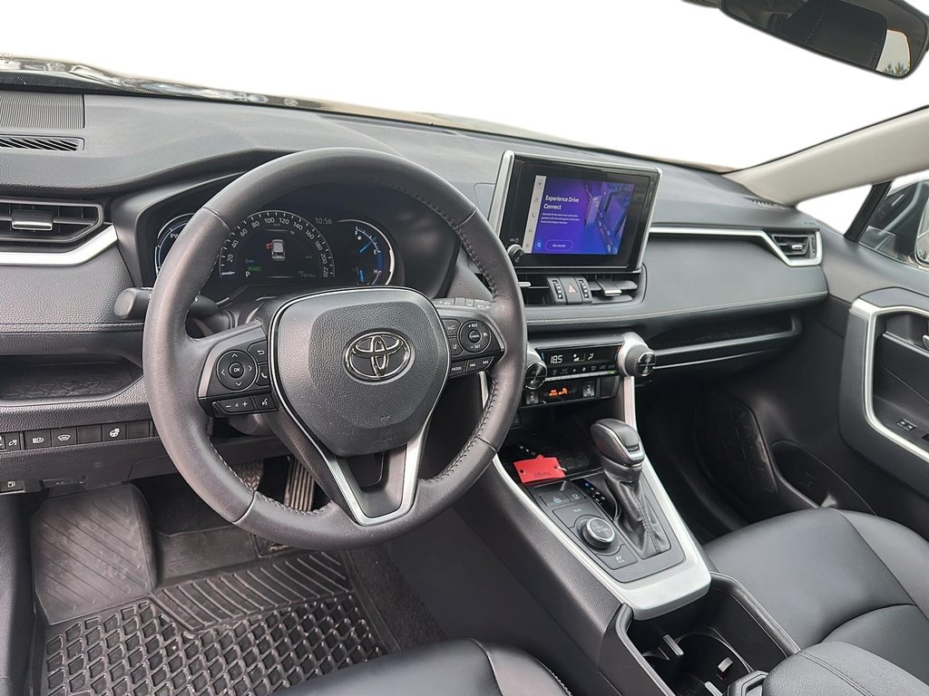 2025 Toyota RAV4 Hybrid XLE AWD in Stratford, Ontario - 9 - w1024h768px