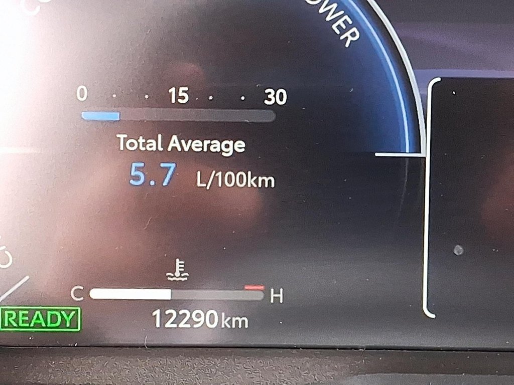 2025 Toyota RAV4 Hybrid Limited AWD in Stratford, Ontario - 13 - w1024h768px