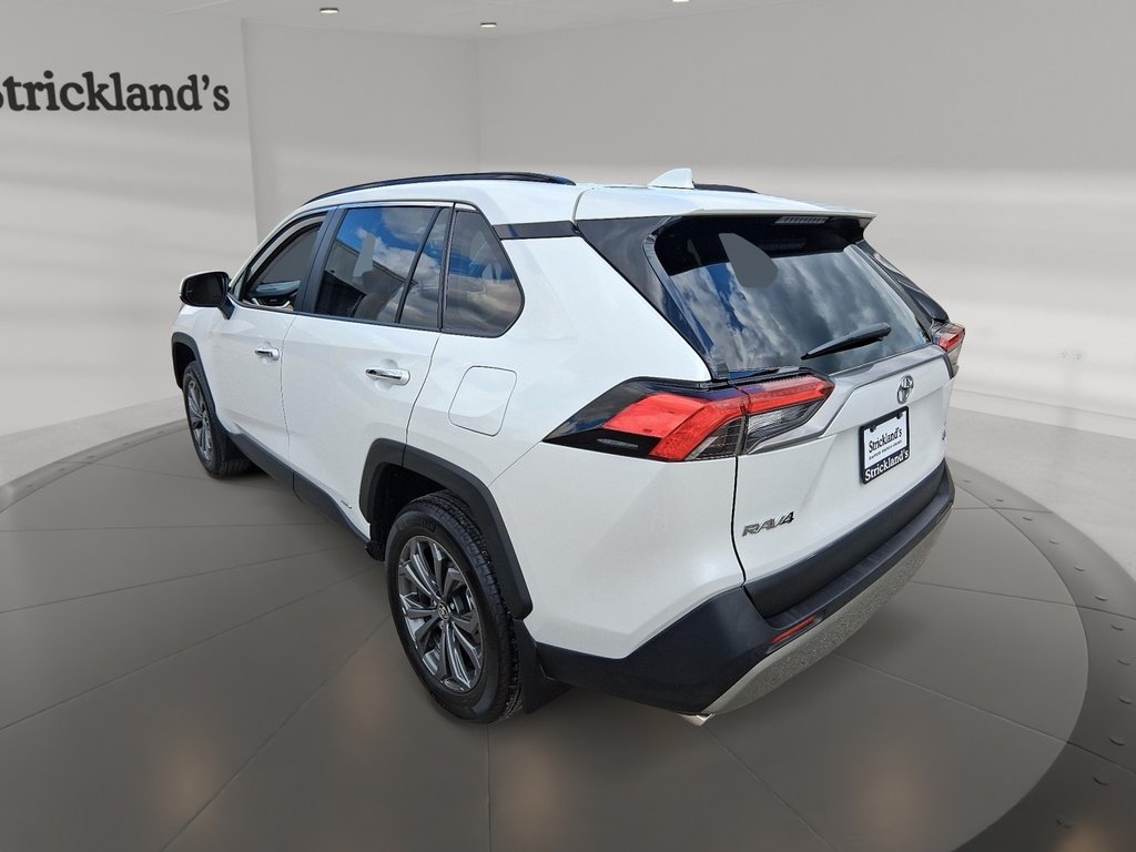 2025 Toyota RAV4 Hybrid Limited AWD in Stratford, Ontario - 4 - w1024h768px