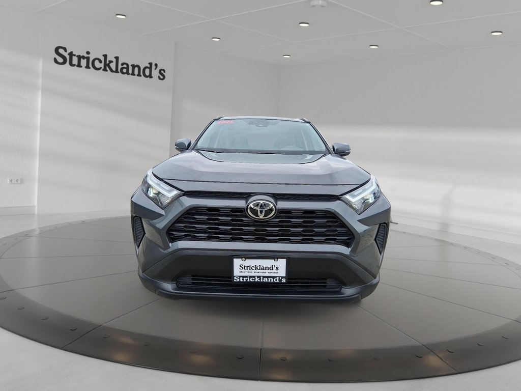 2025 Toyota RAV4 Hybrid XLE AWD in Stratford, Ontario - 2 - w1024h768px