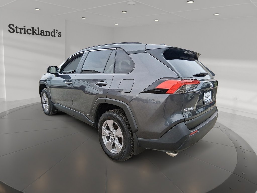 2025 Toyota RAV4 Hybrid XLE AWD in Stratford, Ontario - 4 - w1024h768px