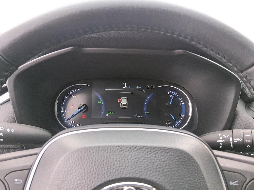 2025 Toyota RAV4 Hybrid XLE AWD in Stratford, Ontario - 13 - w1024h768px