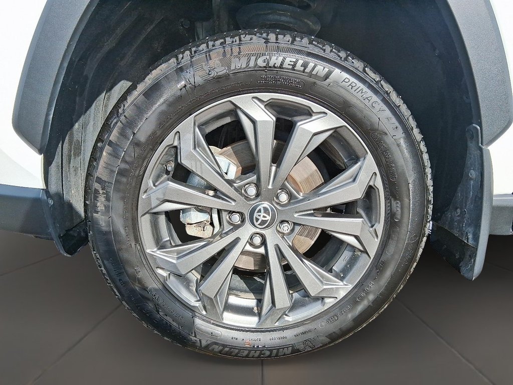 2025 Toyota RAV4 Hybrid Limited AWD in Stratford, Ontario - 7 - w1024h768px