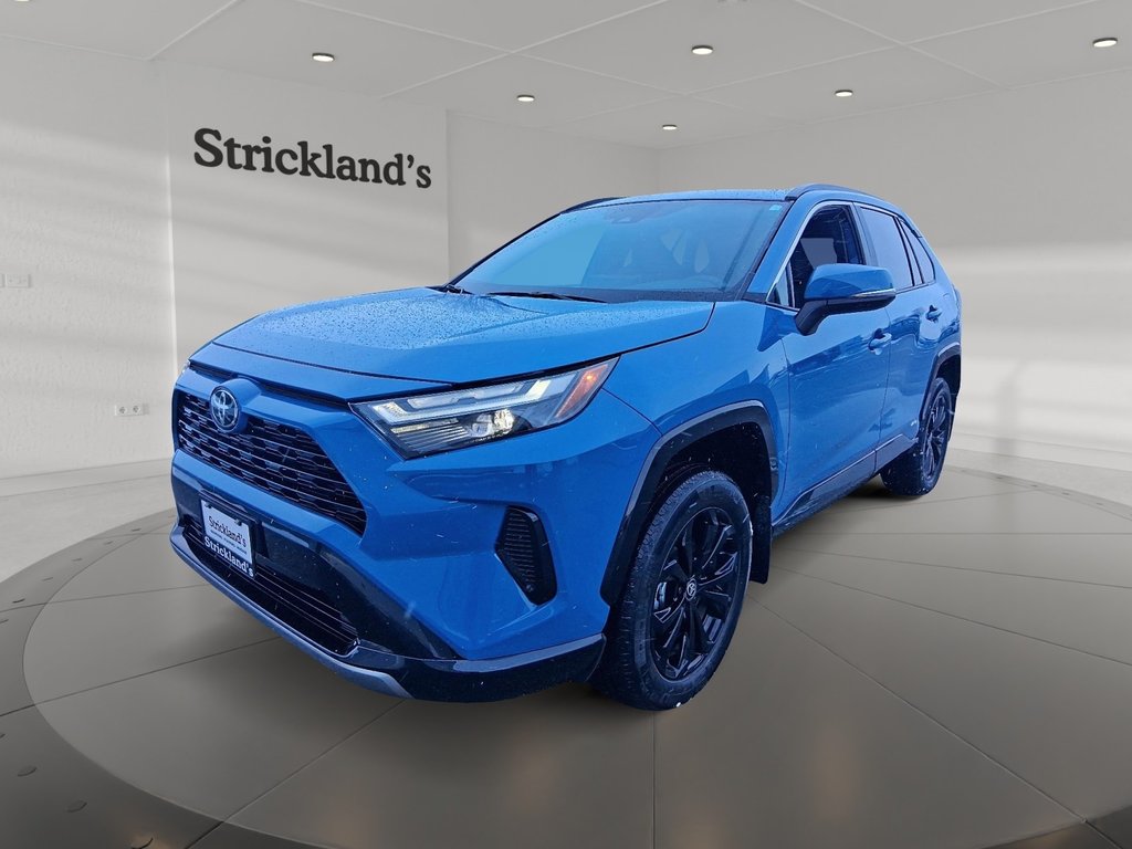 2025 Toyota RAV4 Hybrid SE AWD in Stratford, Ontario - 1 - w1024h768px