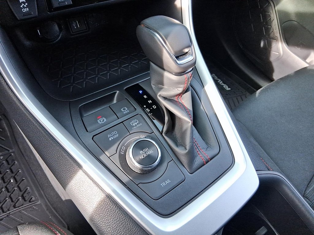 2025 Toyota RAV4 Hybrid SE AWD in Stratford, Ontario - 16 - w1024h768px
