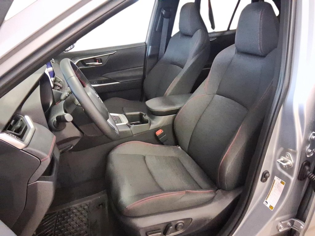 2025 Toyota RAV4 Hybrid SE AWD in Stratford, Ontario - 8 - w1024h768px
