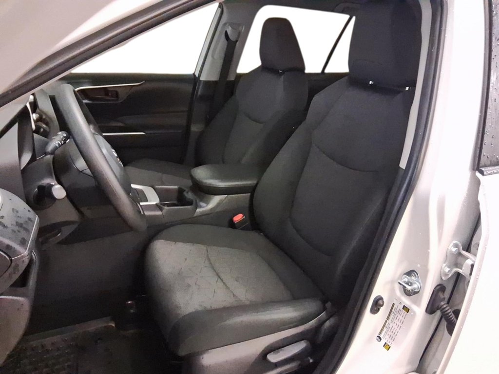 2025 Toyota RAV4 Hybrid LE AWD in Stratford, Ontario - 8 - w1024h768px