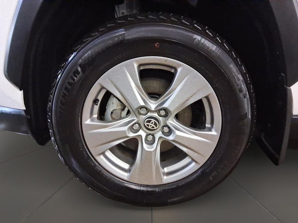 2025 Toyota RAV4 Hybrid LE AWD in Stratford, Ontario - 7 - w1024h768px