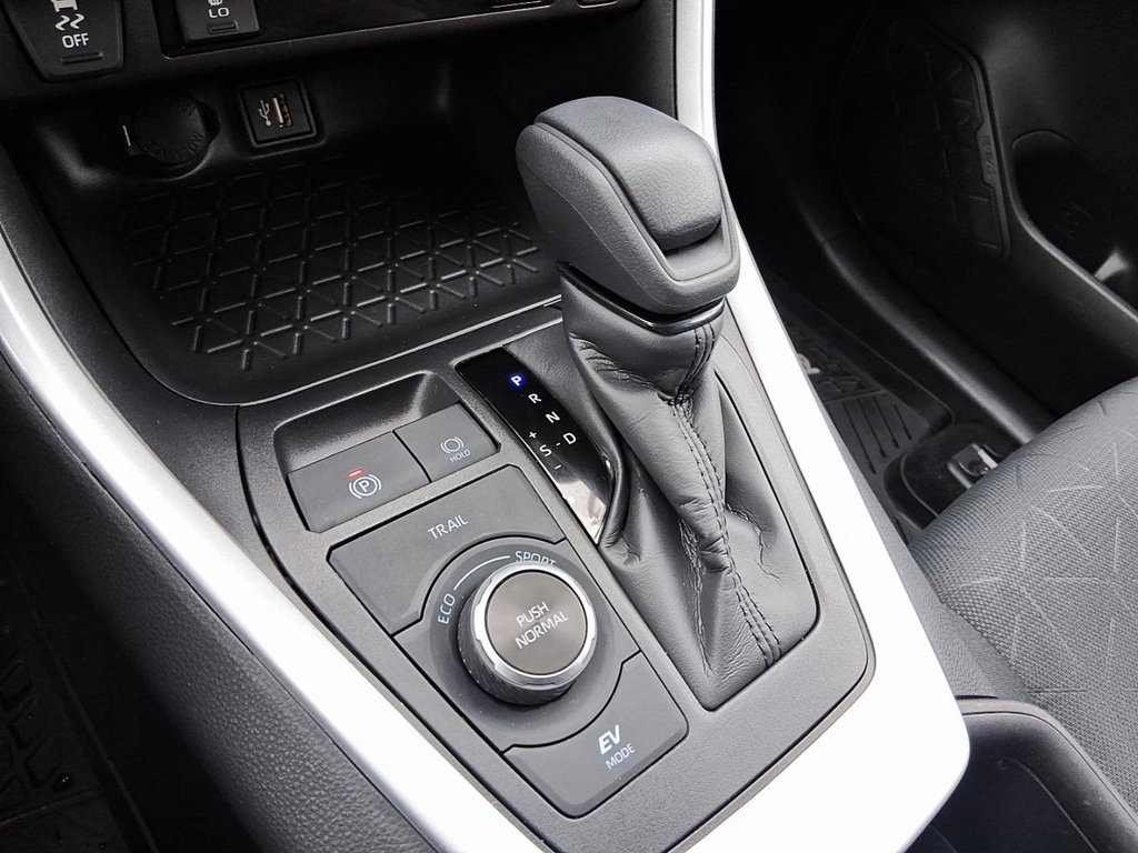 2025 Toyota RAV4 Hybrid LE AWD in Stratford, Ontario - 16 - w1024h768px