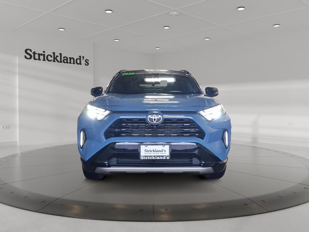2025 Toyota RAV4 Hybrid XSE AWD in Stratford, Ontario - 2 - w1024h768px