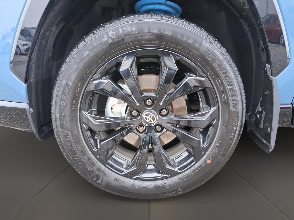 2025 Toyota RAV4 Hybrid XSE AWD in Stratford, Ontario - 7 - w1024h768px