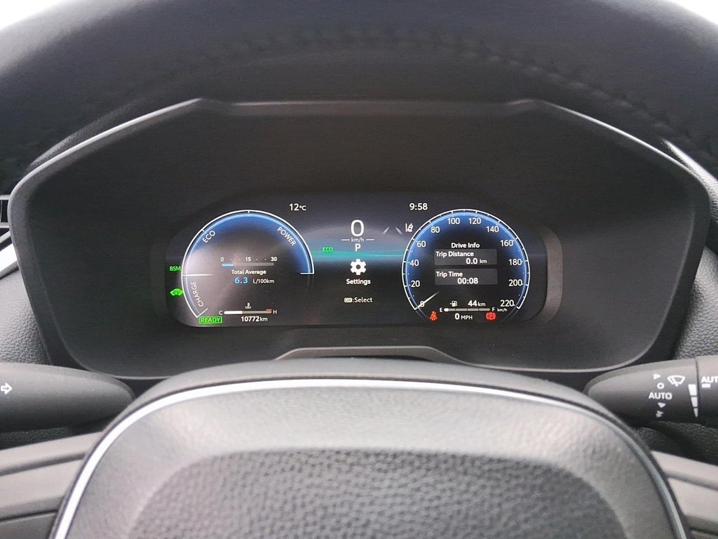 2025 Toyota RAV4 Hybrid XSE AWD in Stratford, Ontario - 14 - w1024h768px