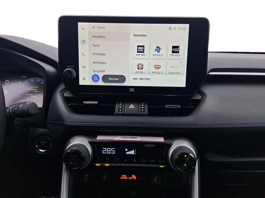 2025 Toyota RAV4 Hybrid XSE AWD in Stratford, Ontario - 15 - w1024h768px