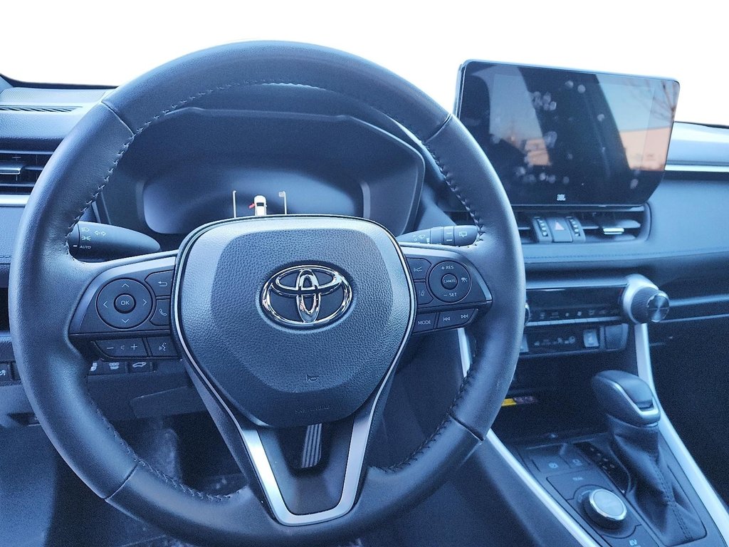 2025 Toyota RAV4 Hybrid XSE AWD in Stratford, Ontario - 11 - w1024h768px