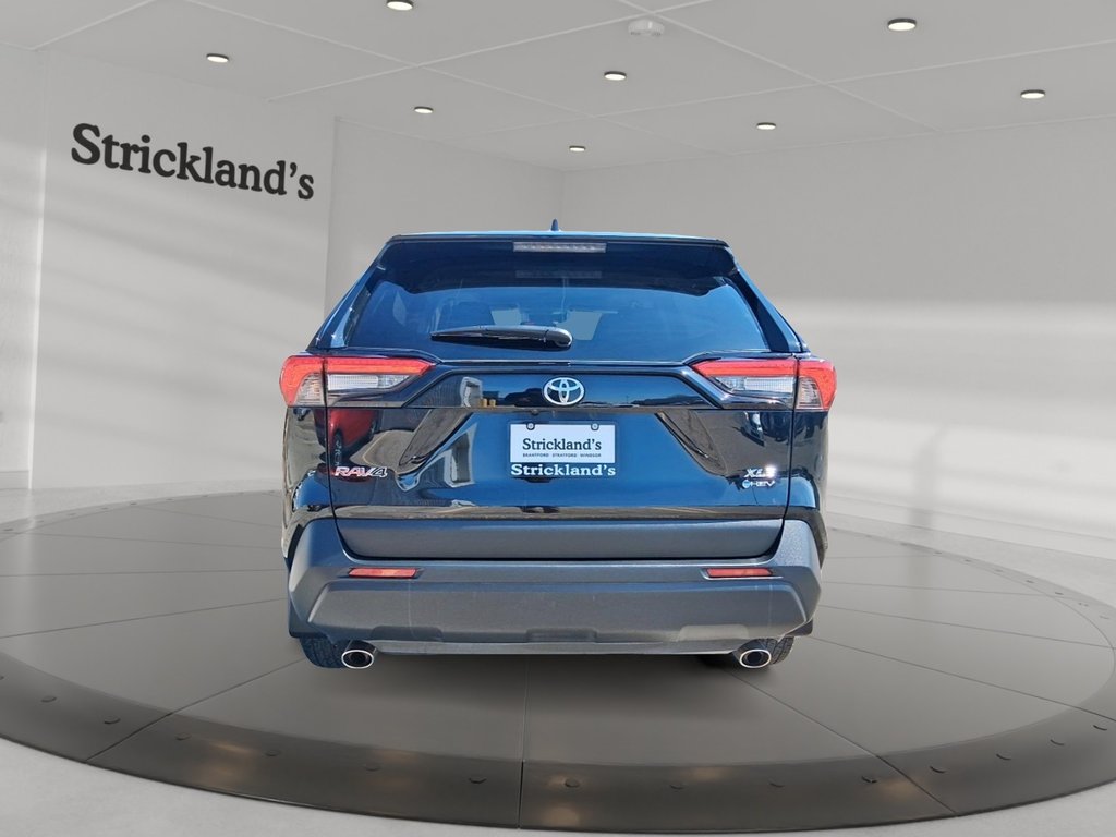 2025 Toyota RAV4 Hybrid XLE AWD in Stratford, Ontario - 3 - w1024h768px