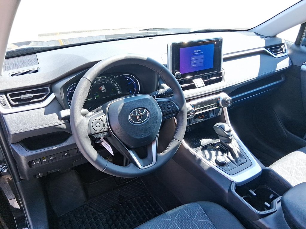 2025 Toyota RAV4 Hybrid XLE AWD in Stratford, Ontario - 10 - w1024h768px