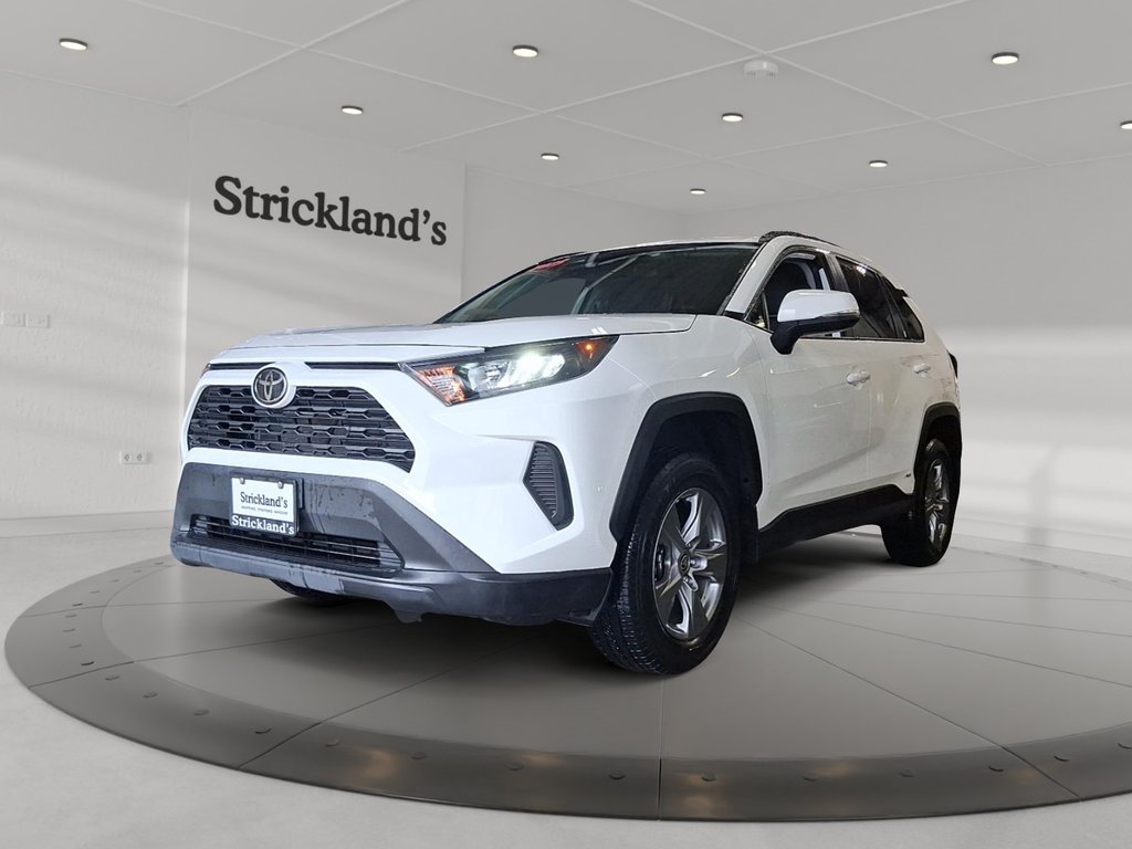 2025 Toyota RAV4 Hybrid LE AWD in Stratford, Ontario - 1 - w1024h768px