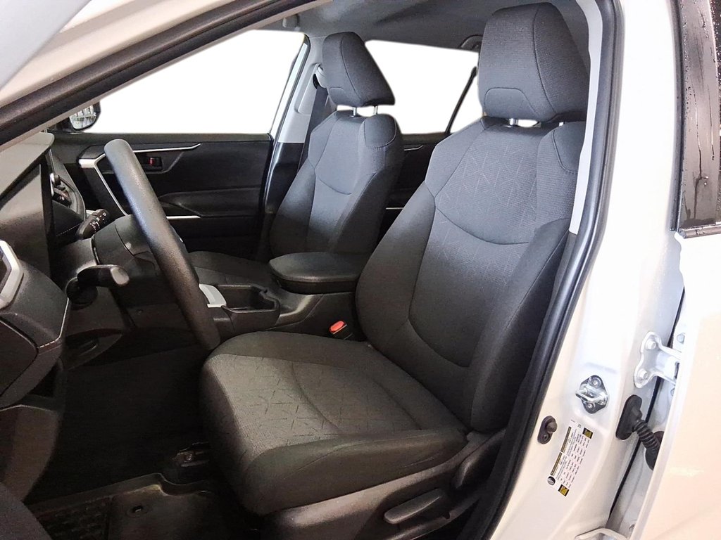 2025 Toyota RAV4 Hybrid LE AWD in Stratford, Ontario - 8 - w1024h768px