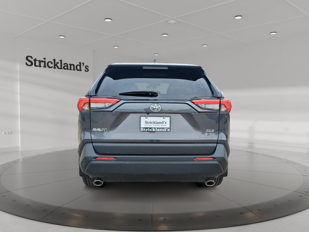 2025 Toyota RAV4 Hybrid XLE AWD in Stratford, Ontario - 3 - w1024h768px