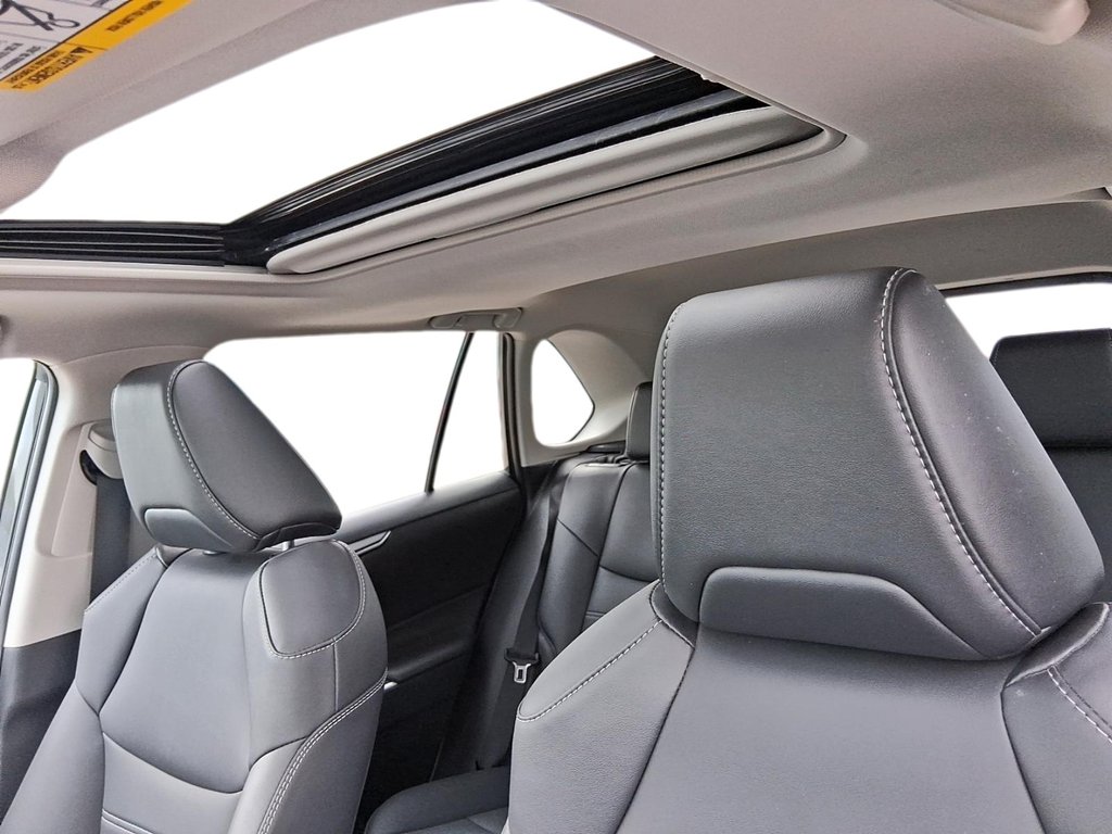 2025 Toyota RAV4 Hybrid XLE AWD in Stratford, Ontario - 17 - w1024h768px