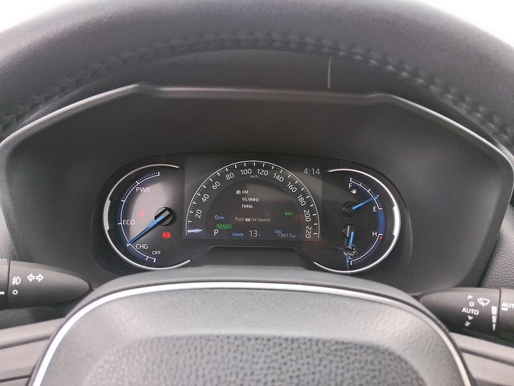 2025 Toyota RAV4 Hybrid XLE AWD in Stratford, Ontario - 14 - w1024h768px