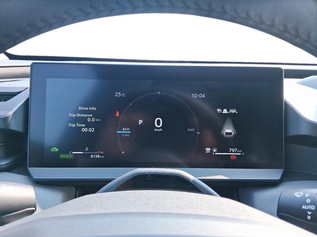 2026 Toyota RAV4 Hybrid RAV4 XSE AWD in Stratford, Ontario - 14 - w1024h768px