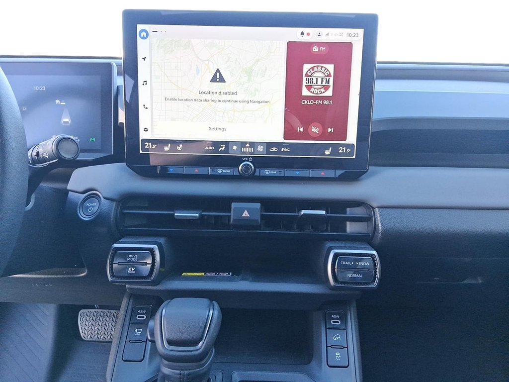 2026 Toyota RAV4 Hybrid RAV4 XSE AWD in Stratford, Ontario - 15 - w1024h768px