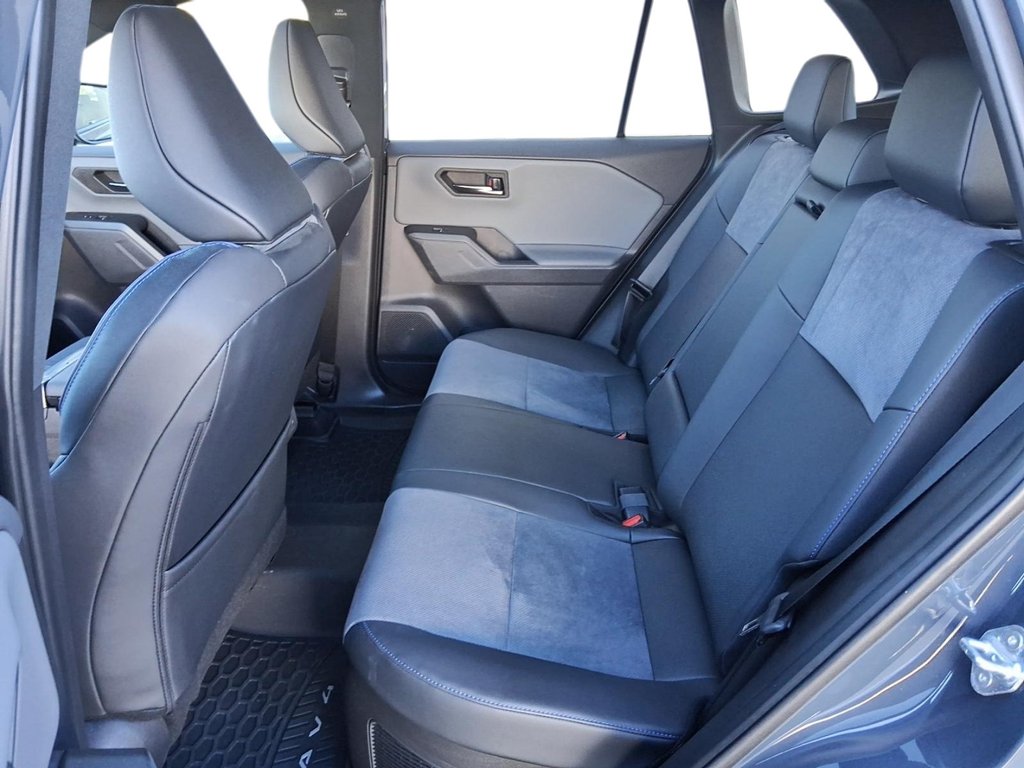 2026 Toyota RAV4 Hybrid RAV4 XSE AWD in Stratford, Ontario - 9 - w1024h768px