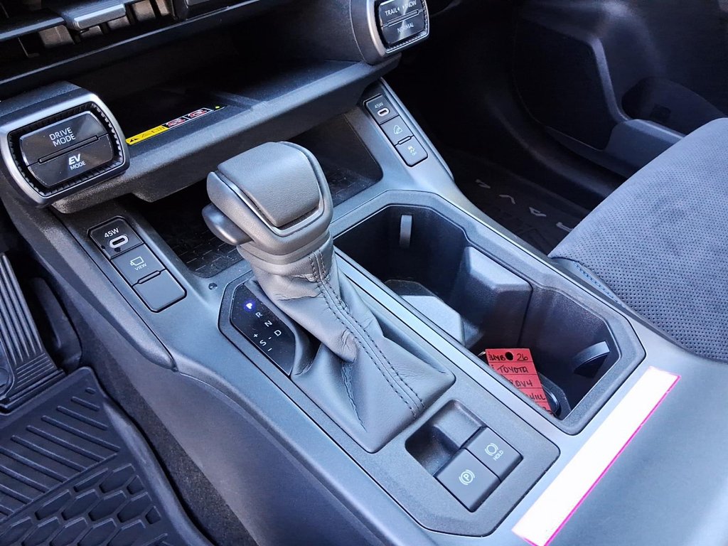 2026 Toyota RAV4 Hybrid RAV4 XSE AWD in Stratford, Ontario - 16 - w1024h768px