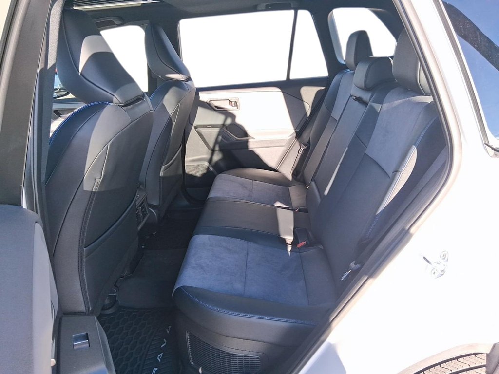 2026 Toyota RAV4 Hybrid RAV4 XSE AWD in Stratford, Ontario - 9 - w1024h768px