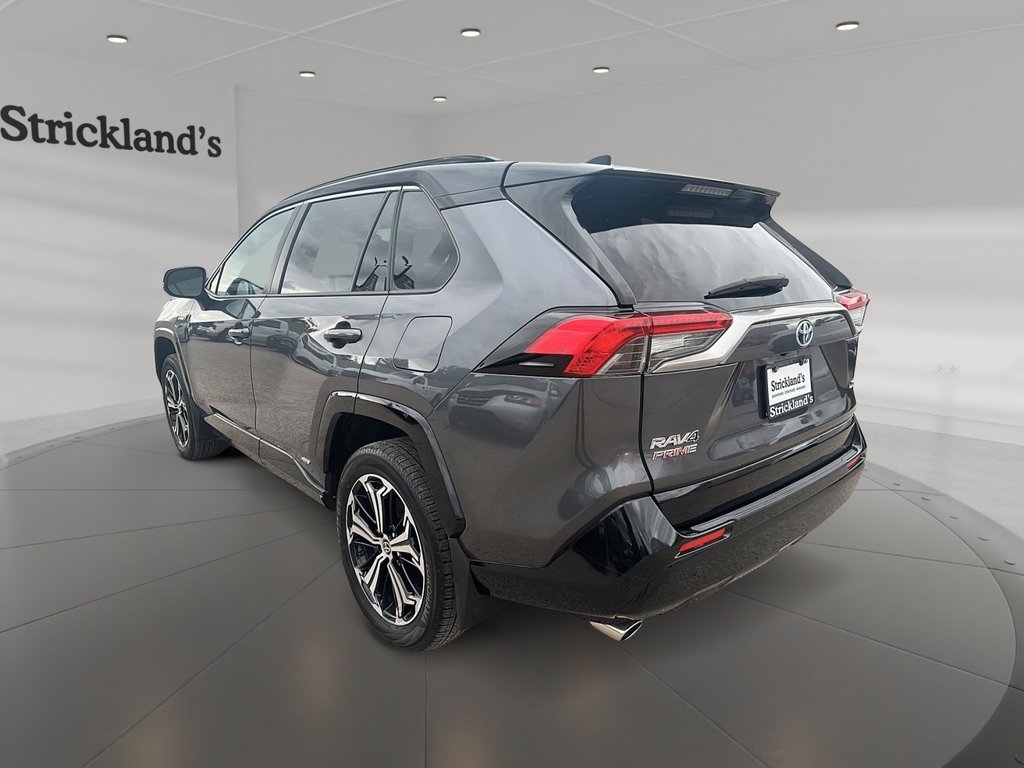 2024 Toyota RAV4 PLUG-IN HYBRID XSE AWD in Stratford, Ontario - 4 - w1024h768px