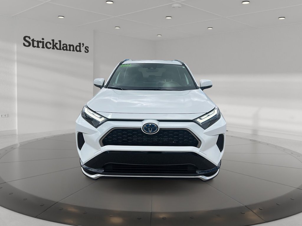 2024 Toyota RAV4 PLUG-IN HYBRID XSE AWD in Stratford, Ontario - 2 - w1024h768px