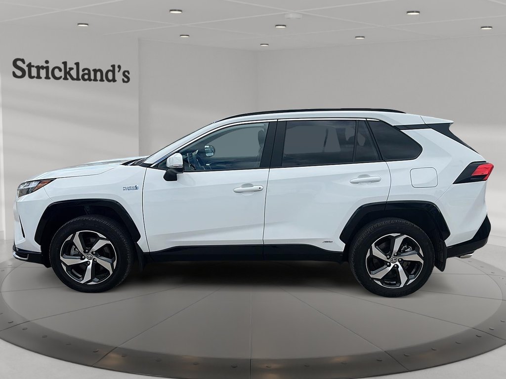 2024 Toyota RAV4 PLUG-IN HYBRID XSE AWD in Stratford, Ontario - 5 - w1024h768px
