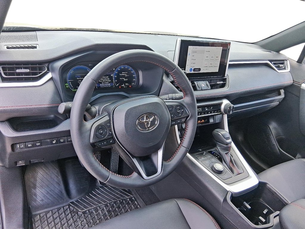 2024 Toyota RAV4 PLUG-IN HYBRID XSE AWD in Stratford, Ontario - 9 - w1024h768px