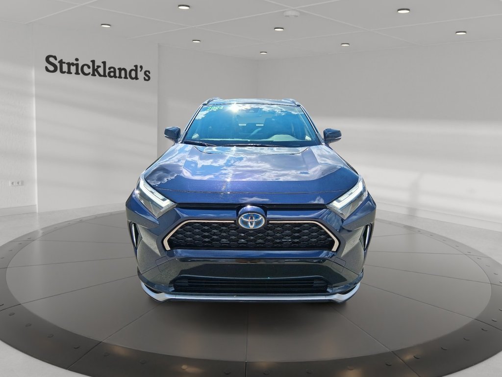 2024 Toyota RAV4 PLUG-IN HYBRID XSE AWD in Stratford, Ontario - 2 - w1024h768px