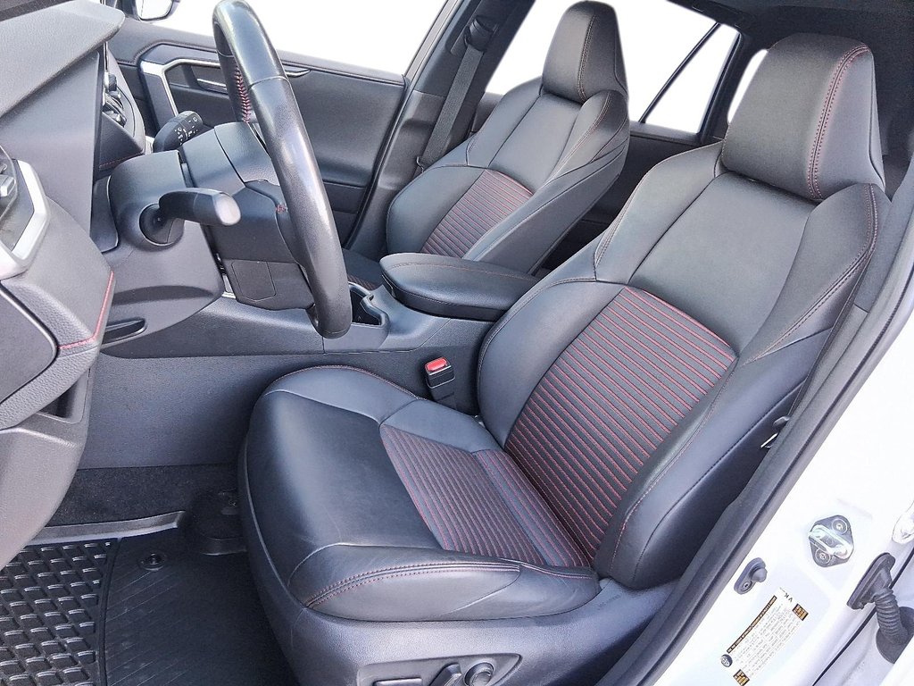 2024 Toyota RAV4 Plug-in Hybrid XSE AWD in Stratford, Ontario - 8 - w1024h768px