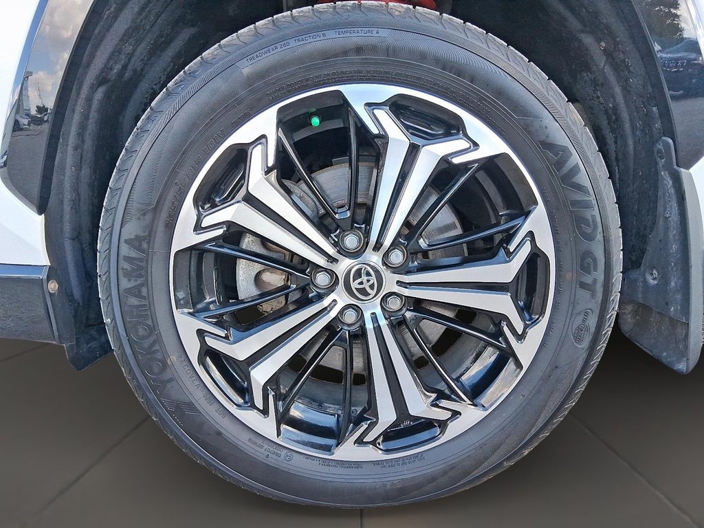 2024 Toyota RAV4 Plug-in Hybrid XSE AWD in Stratford, Ontario - 7 - w1024h768px