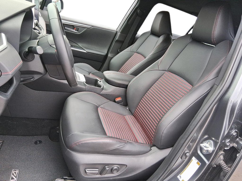 2024 Toyota RAV4 Plug-in Hybrid XSE AWD in Stratford, Ontario - 9 - w1024h768px