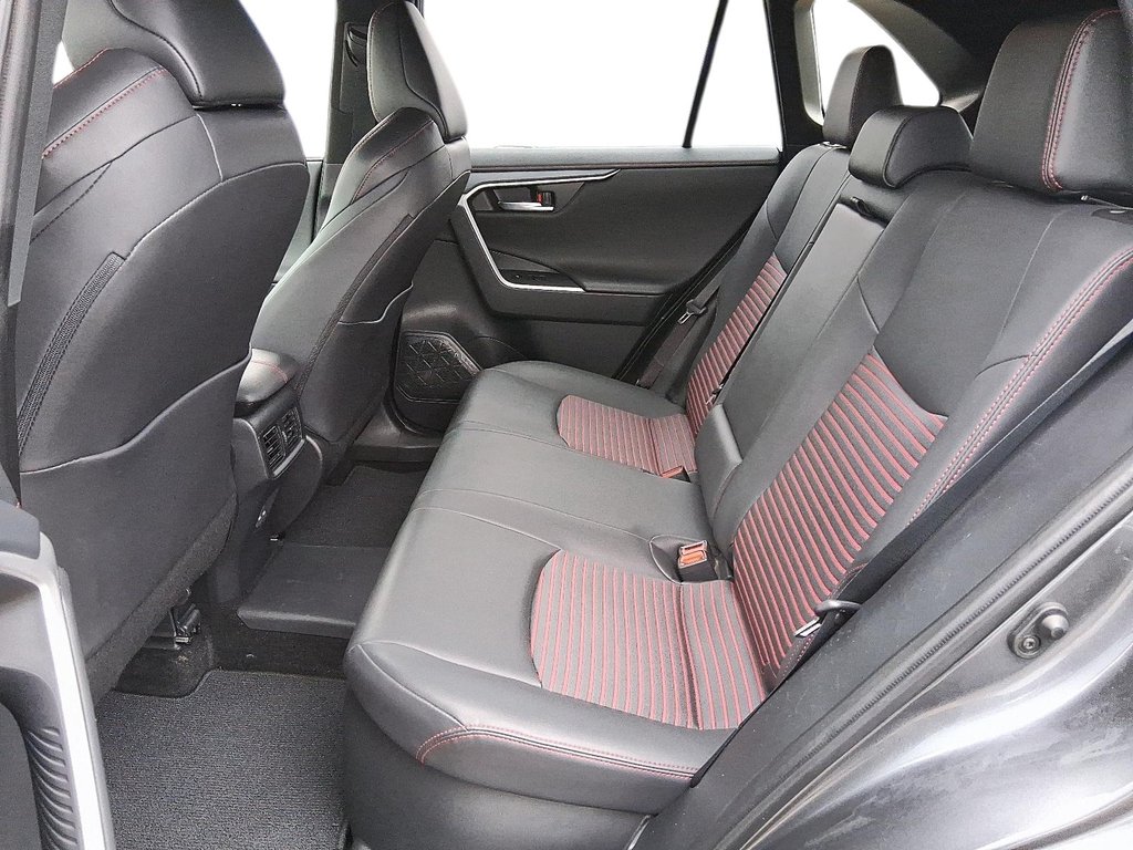 2024 Toyota RAV4 Plug-in Hybrid XSE AWD in Stratford, Ontario - 10 - w1024h768px