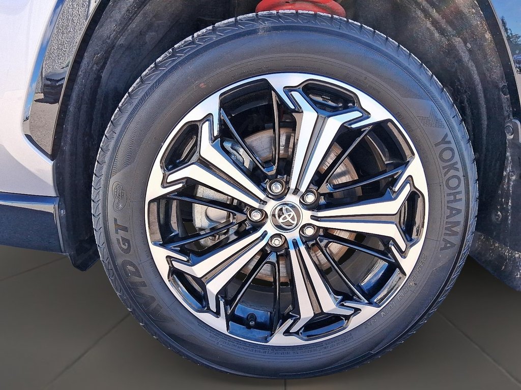 2024 Toyota RAV4 Plug-in Hybrid XSE AWD in Stratford, Ontario - 7 - w1024h768px