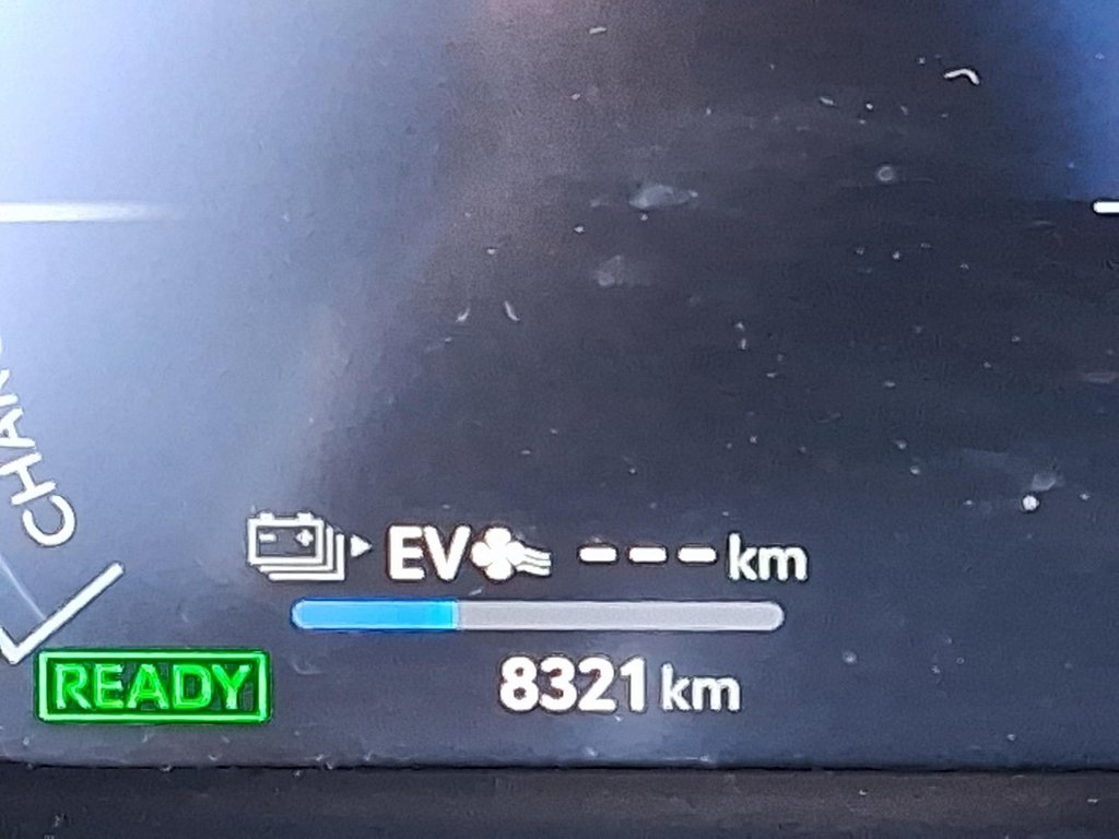 2024 Toyota RAV4 Plug-in Hybrid XSE AWD in Stratford, Ontario - 14 - w1024h768px