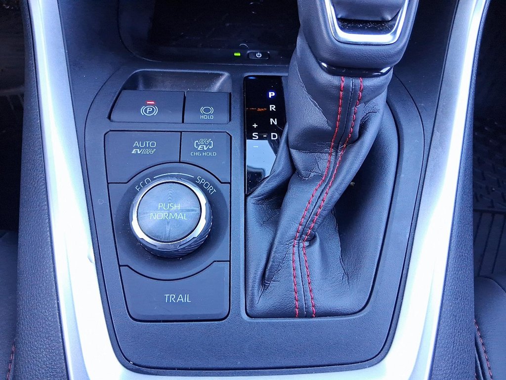 2024 Toyota RAV4 Plug-in Hybrid XSE AWD in Stratford, Ontario - 18 - w1024h768px