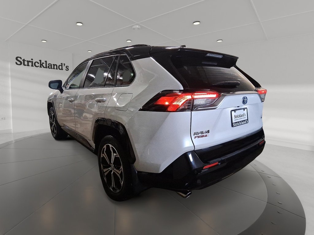 2024 Toyota RAV4 Plug-in Hybrid XSE AWD in Stratford, Ontario - 4 - w1024h768px