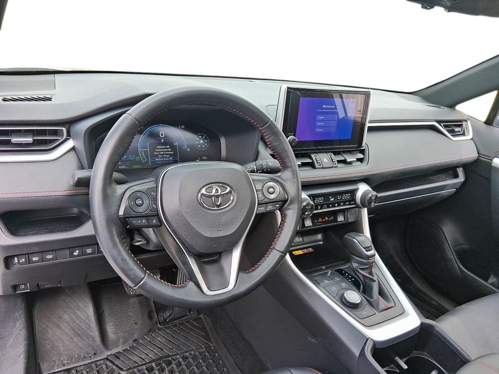 2024 Toyota RAV4 Plug-in Hybrid XSE AWD in Stratford, Ontario - 10 - w1024h768px