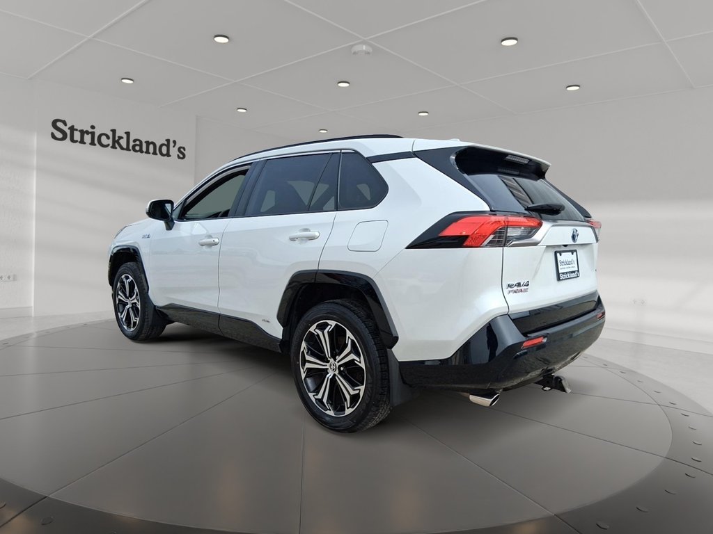 2024 Toyota RAV4 Plug-in Hybrid XSE AWD in Stratford, Ontario - 4 - w1024h768px
