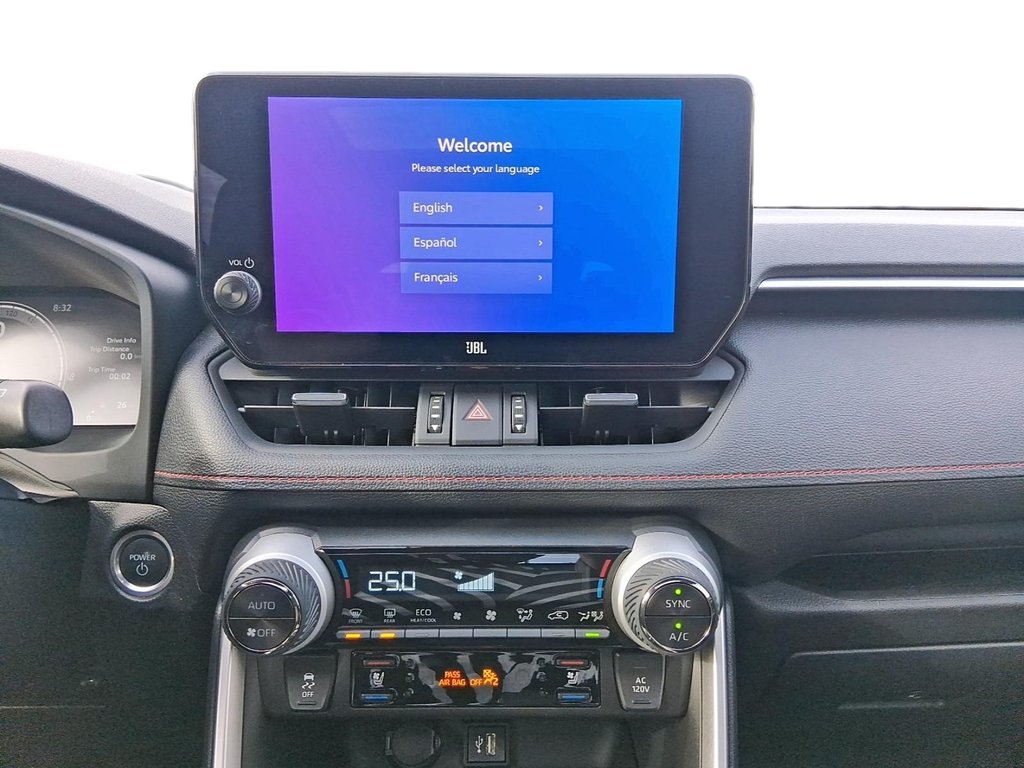 2024 Toyota RAV4 Plug-in Hybrid XSE AWD in Stratford, Ontario - 16 - w1024h768px